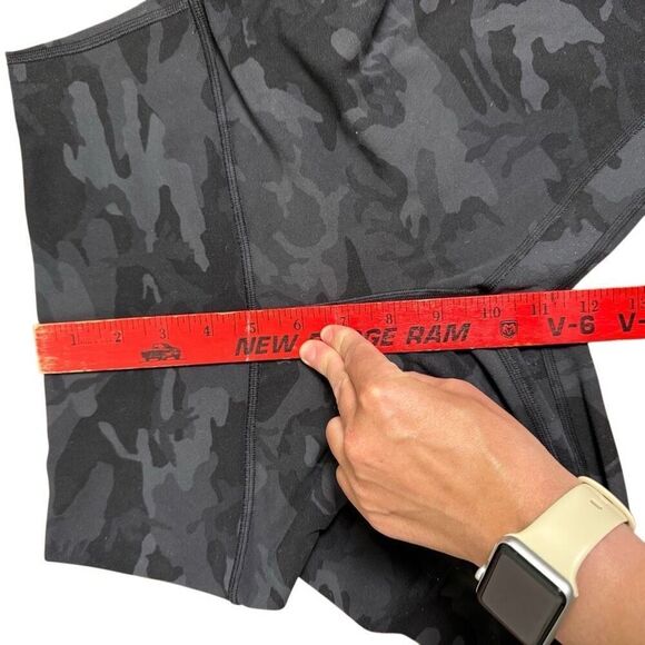 Lululemon Align Crop 21" Incognito Camo Multi Grey Women’s Size 6 - Picture 7 of 12